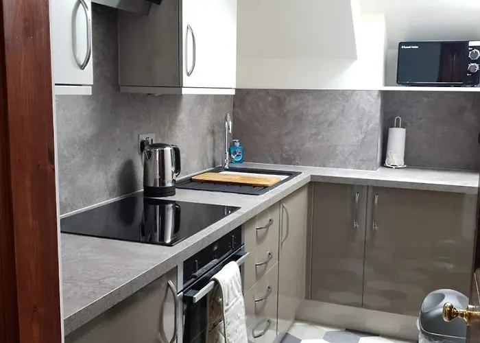 Kenneth Street Apartment